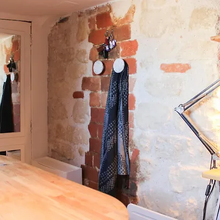 Charming With A View In Apartament *