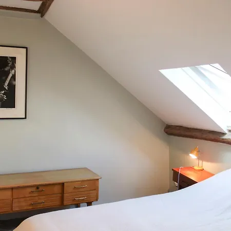 Charming With A View In Apartment Paris